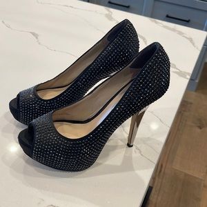 INC international concepts : size 6 stilettos